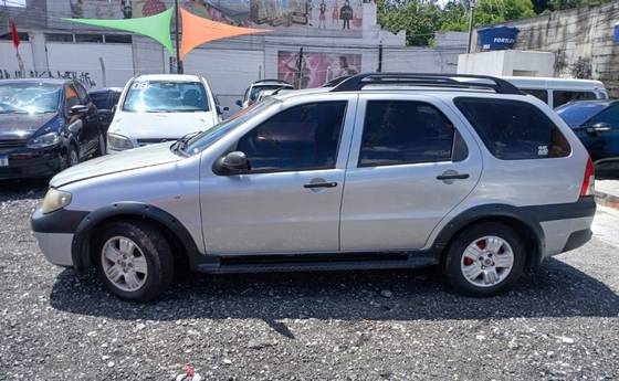 FIAT PALIO 1.8 MPI ADVENTURE WEEKEND 8V FLEX 4P MANUAL